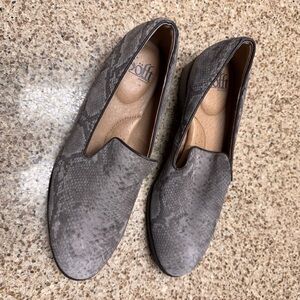 Sofft Severn Gray Loafers